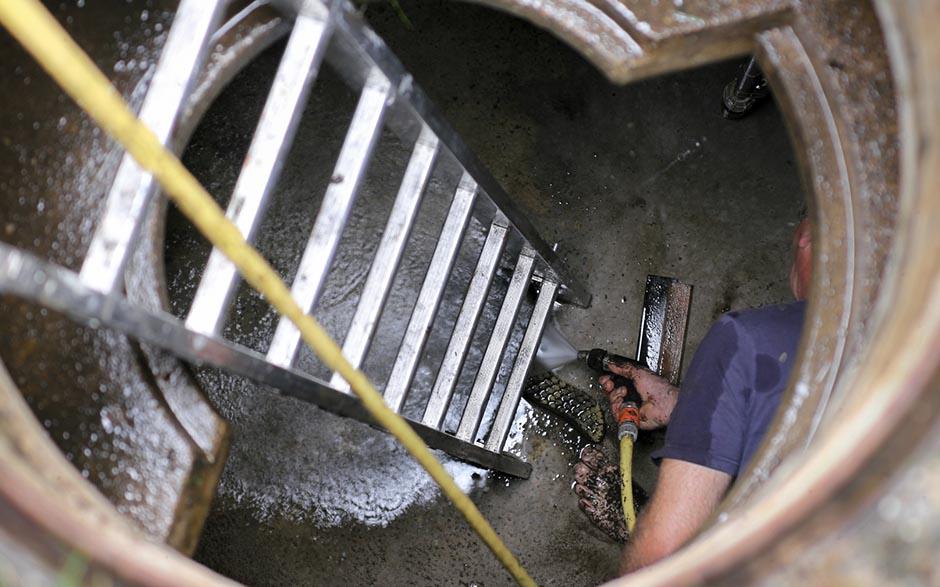 comment déboucher canalisation wc Neuilly-sur-Seine